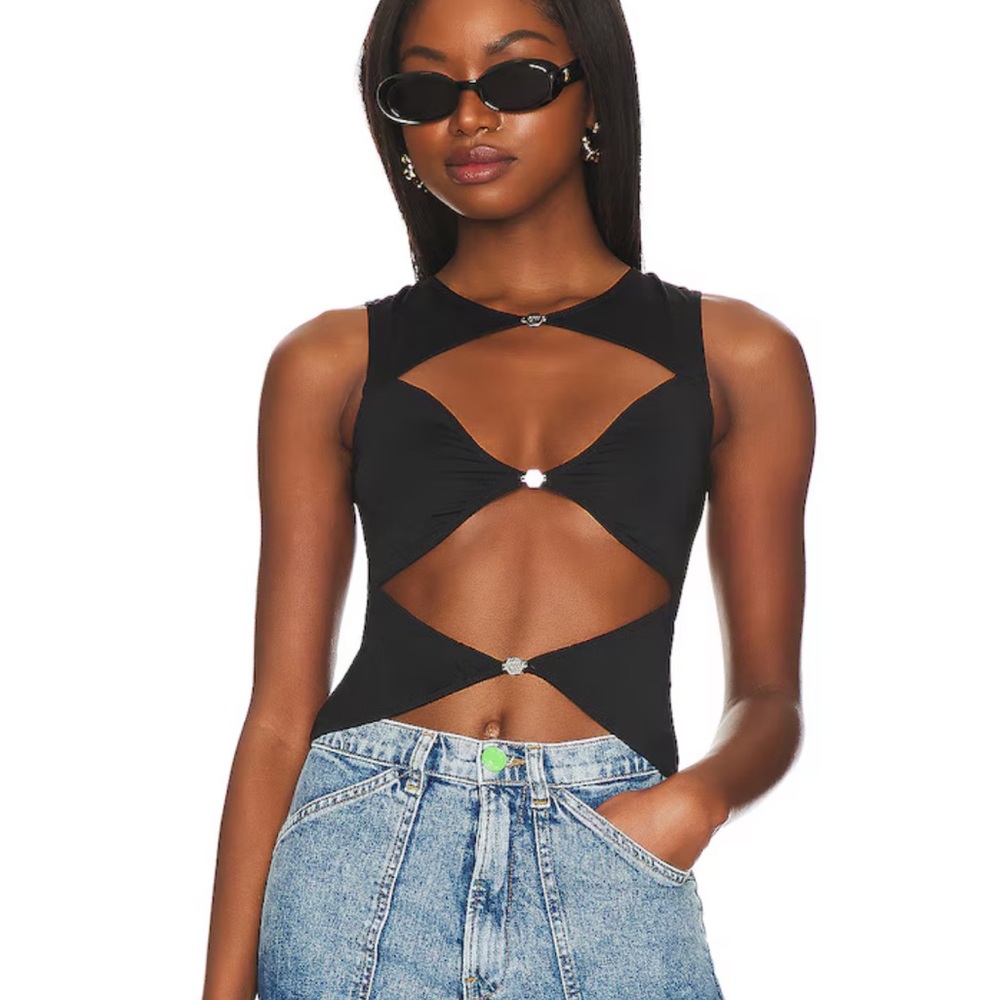 Chiara Top in Black OW Collection